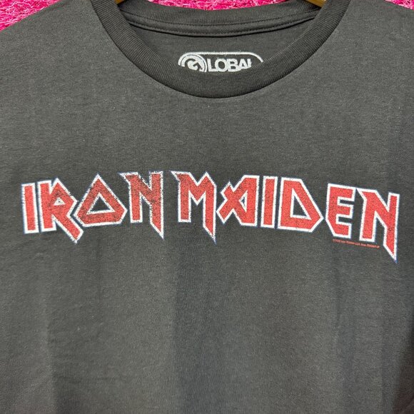 Iron Maiden Spell-Out Logo Heavy Metal Rock Band Tee XL - Picture 2 of 4